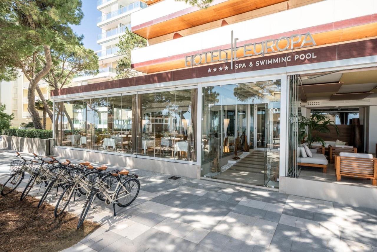 Hotel Europa Lignano Sabbiadoro Kültér fotó