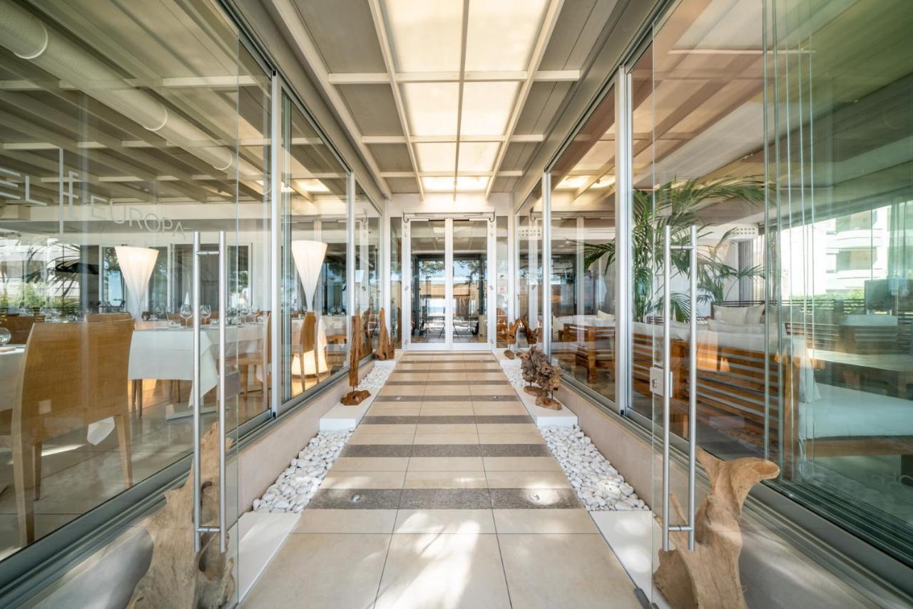 Hotel Europa Lignano Sabbiadoro Kültér fotó